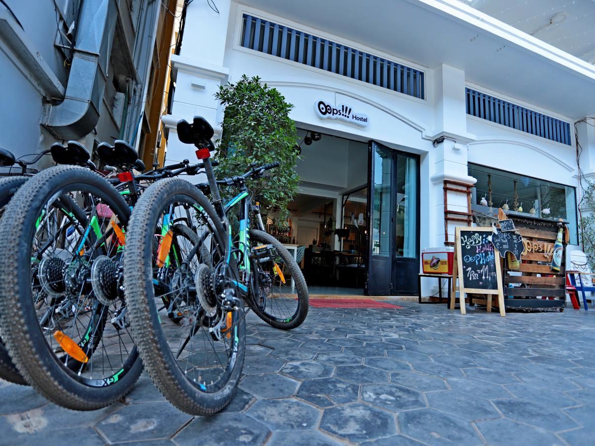 Oops Hostel เสียมราฐ ภายนอก รูปภาพ