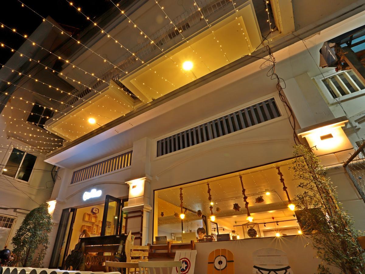 Oops Hostel เสียมราฐ ภายนอก รูปภาพ