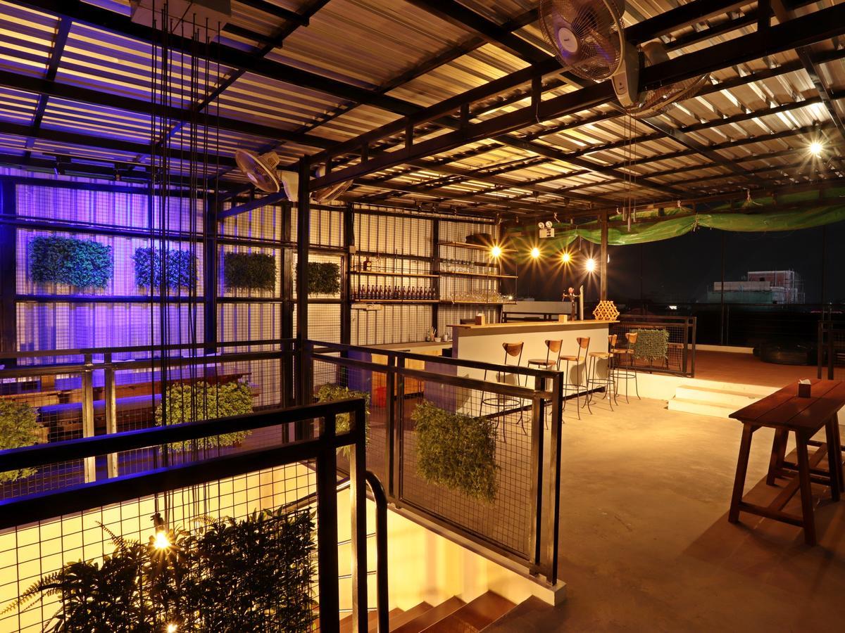 Oops Hostel เสียมราฐ ภายนอก รูปภาพ